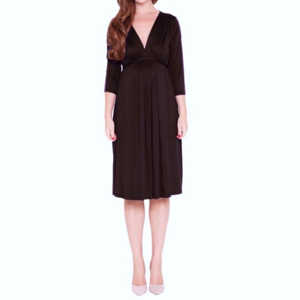 Olian • M • Maternity Empire Waist 3/4 Sleeve Black Dress
